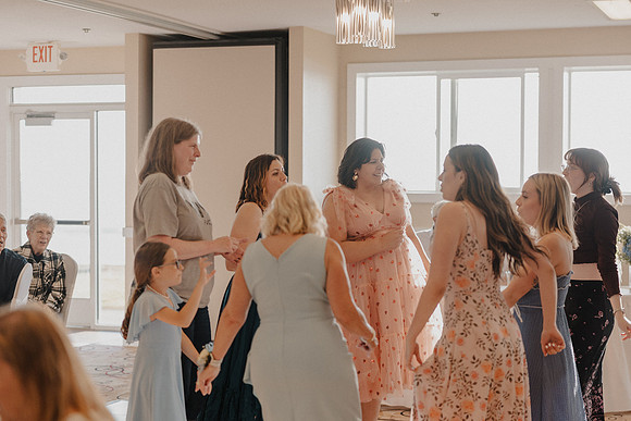 Marcus-Lori-Chinook-Winds-Seafood-Grille-Lincoln-City-Oregon-Wedding-Photos (366 of 477)