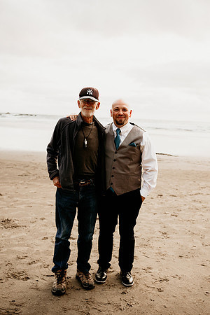 Kacey-Short-Sand-Beach-Tillamook-Oregon-Elopement (41 of 128)