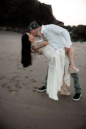 Shale-Mary-Engagement-fogarty-creek-41