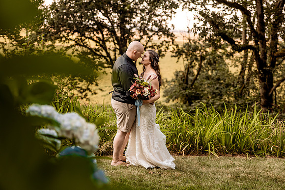 Nick-Melissa-backyard-Oregon-Wedding-2022-97