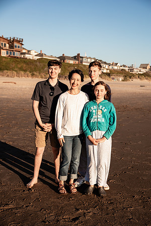 Elaine-Family-Photos-2024-24