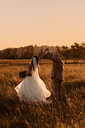 Chris-Victoria-Wedding-Photos-2022-Oregon-PORTRAITS (36)