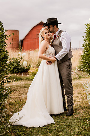 Gage-Mckayla-Adeline-Farm-Wedding-Photos-2021-9756