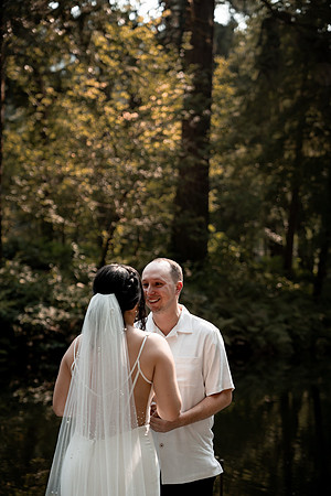 Ryan-Lynsie-Bridal-Veil-Lakes-Portland-Oregon-Weddingg-11