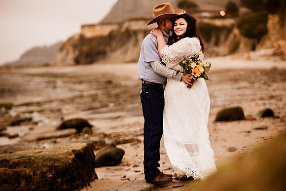 Trevyn-Ky-Otter-Crest-Devils-Punchbowl-Depoe-Bay-Oregon-Elopement-Photos-9753