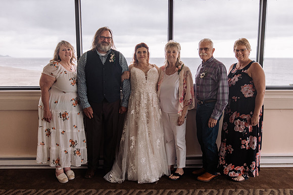 Jeff-April-Inn-Spanish-Head-Lincoln-City-oregon-Wedding-2022 (243 of 299)
