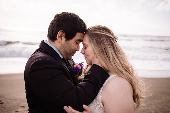 Darrick-Hillary-Gleneden-Oregon-Beach-Elopement-Photos