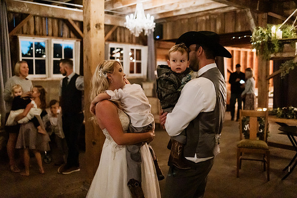Gage-Mckayla-Adeline-Farm-Wedding-Photos-2021-1252