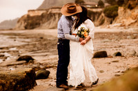 Trevyn-Ky-Otter-Crest-Devils-Punchbowl-Depoe-Bay-Oregon-Elopement-Photos-9706