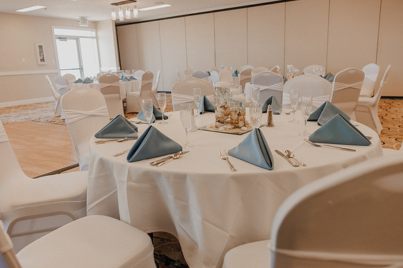 Marcus-Lori-Chinook-Winds-Seafood-Grille-Lincoln-City-Oregon-Wedding-Photos (169 of 477)