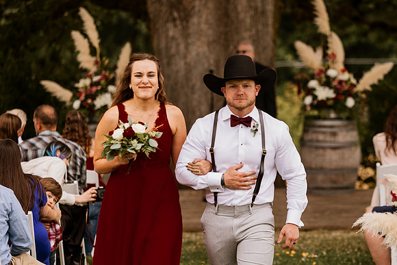 Gage-Mckayla-Adeline-Farm-Wedding-Photos-2021-9333