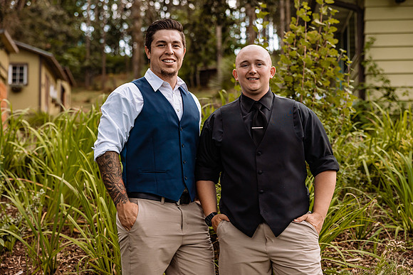 Nick-Melissa-backyard-Oregon-Wedding-2022-23