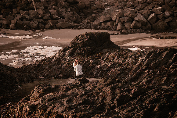 jace-love-porposal-newport-oregon-yaquina-lighthouse-photos (2 of 54)