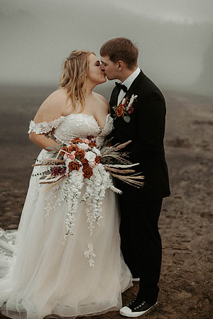 Dalten-MacKenzie-Neskowin-oregon-Elopement-photos (29 of 70)