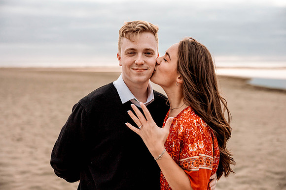 Liam-Catherine-Rockaway-Beach-Proposal-Oregon-8764