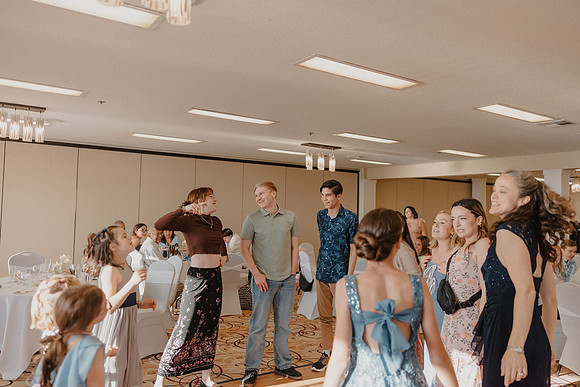 Marcus-Lori-Chinook-Winds-Seafood-Grille-Lincoln-City-Oregon-Wedding-Photos (361 of 477)