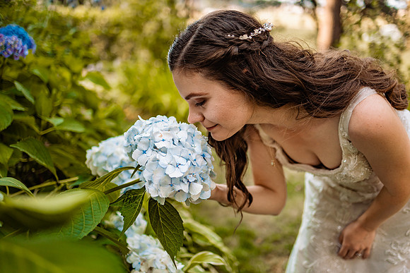 Nick-Melissa-backyard-Oregon-Wedding-2022-36