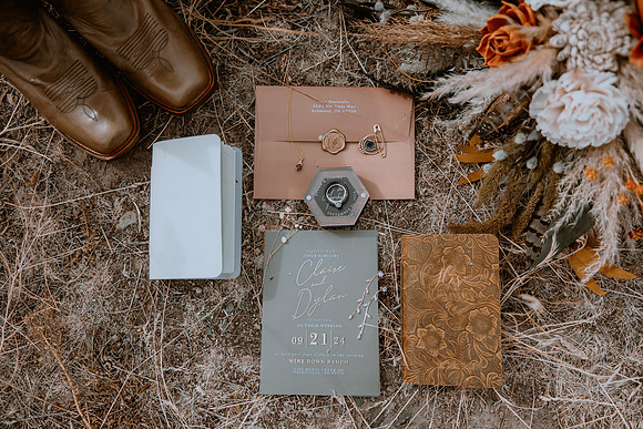 DYLAN-CLAIRE-WEDDING-DETAIL-PHOTOS-40