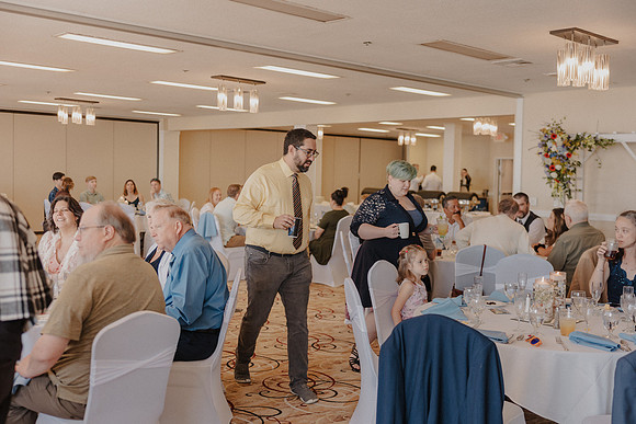 Marcus-Lori-Chinook-Winds-Seafood-Grille-Lincoln-City-Oregon-Wedding-Photos (252 of 477)
