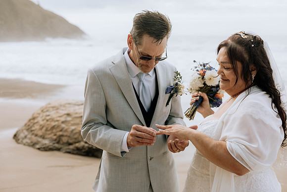 John-Brenda-Depoe-Bay-Elopement (93 of 151)