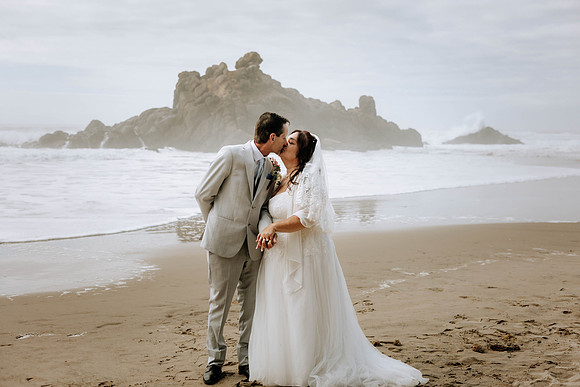 John-Brenda-Depoe-Bay-Elopement (95 of 151)