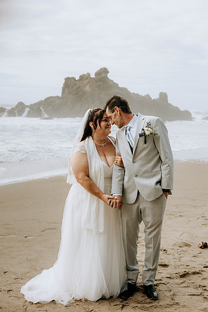 John-Brenda-Depoe-Bay-Elopement (98 of 151)