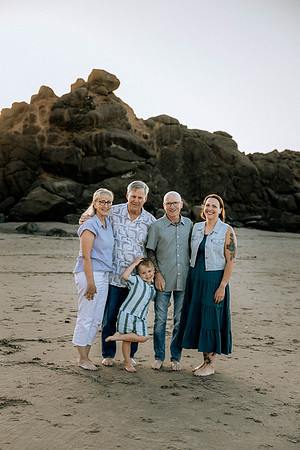 John-Brenda-Depoe-Bay-Elopement (3 of 36)