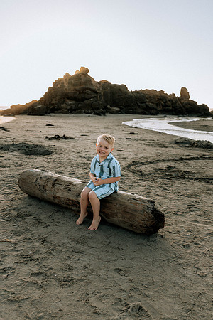 John-Brenda-Depoe-Bay-Elopement (1 of 36)