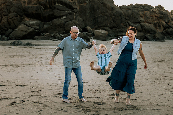 John-Brenda-Depoe-Bay-Elopement (13 of 36)