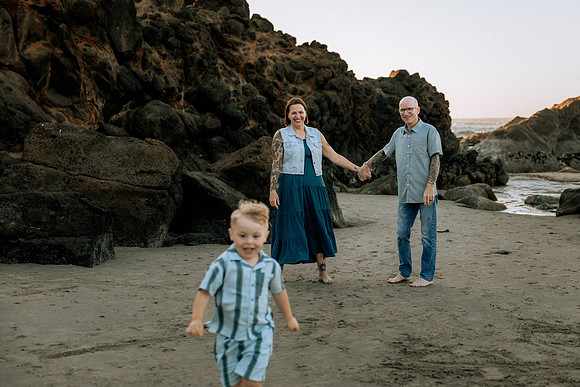 John-Brenda-Depoe-Bay-Elopement (15 of 36)