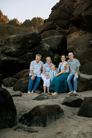 John-Brenda-Depoe-Bay-Elopement (14 of 36)