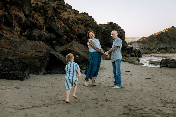 John-Brenda-Depoe-Bay-Elopement (16 of 36)