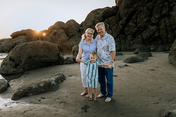 John-Brenda-Depoe-Bay-Elopement (23 of 36)