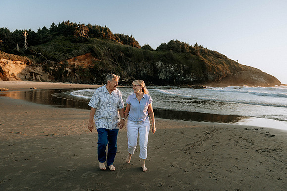 John-Brenda-Depoe-Bay-Elopement (27 of 36)