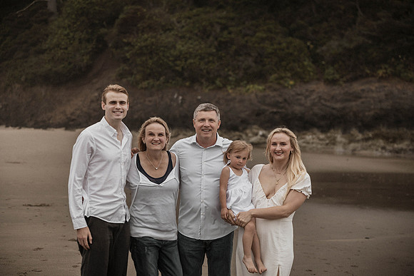 Kayla-Neskowin-Family-Photos-Oregon-2025 (3 of 37)