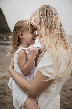 Kayla-Neskowin-Family-Photos-Oregon-2025 (25 of 37)