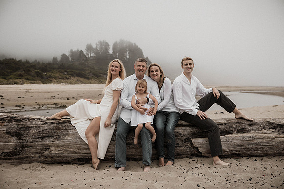 Kayla-Neskowin-Family-Photos-Oregon-2025 (30 of 37)