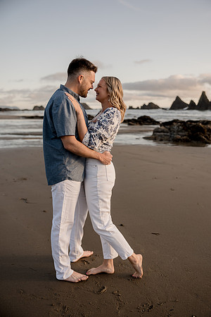 Andy-Stacia-seal-rock-engagement-session-oregon-photos (5 of 67)