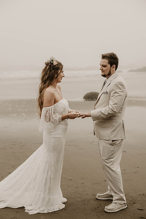 Madeline-Sean-Elopement-Fogarty-Creek-Depoe-Bay-oregon-Photos (24 of 122)