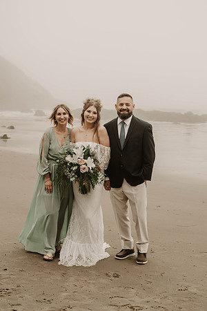 Madeline-Sean-Elopement-Fogarty-Creek-Depoe-Bay-oregon-Photos (43 of 122)
