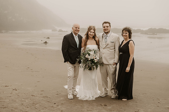 Madeline-Sean-Elopement-Fogarty-Creek-Depoe-Bay-oregon-Photos (47 of 122)