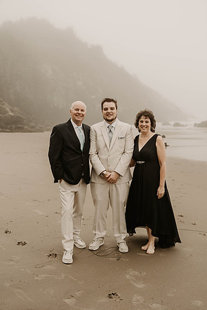 Madeline-Sean-Elopement-Fogarty-Creek-Depoe-Bay-oregon-Photos (48 of 122)