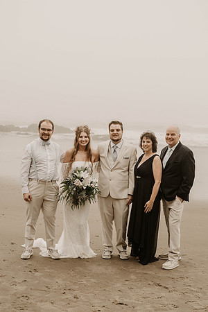 Madeline-Sean-Elopement-Fogarty-Creek-Depoe-Bay-oregon-Photos (60 of 122)