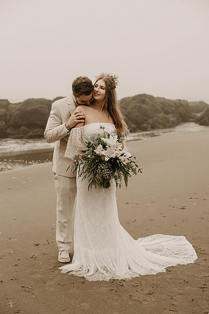 Madeline-Sean-Elopement-Fogarty-Creek-Depoe-Bay-oregon-Photos (98 of 122)