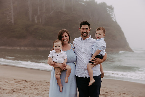 Family-Photos-2024-Lincoln-City-Oregon--51
