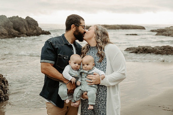 Meghan-Family Photos-Lincoln-CityOregon-2025 (9 of 50)