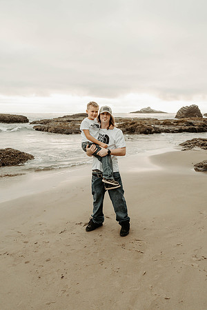 Meghan-Family Photos-Lincoln-CityOregon-2025 (19 of 50)