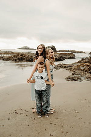 Meghan-Family Photos-Lincoln-CityOregon-2025 (23 of 50)