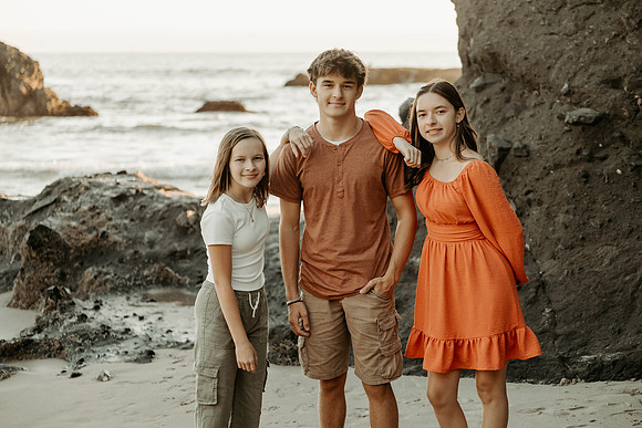 Carly-Oregon-Family-Photos-2025 (4 of 33)