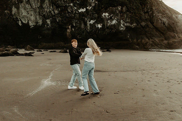 Javen-Aliyah-Oregon-Engagement-Photos-Depoe-Bay (2 of 59)